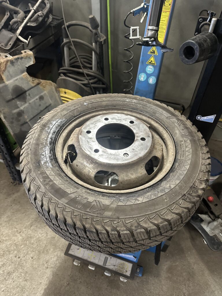 Koło poddawane wulkanizacji